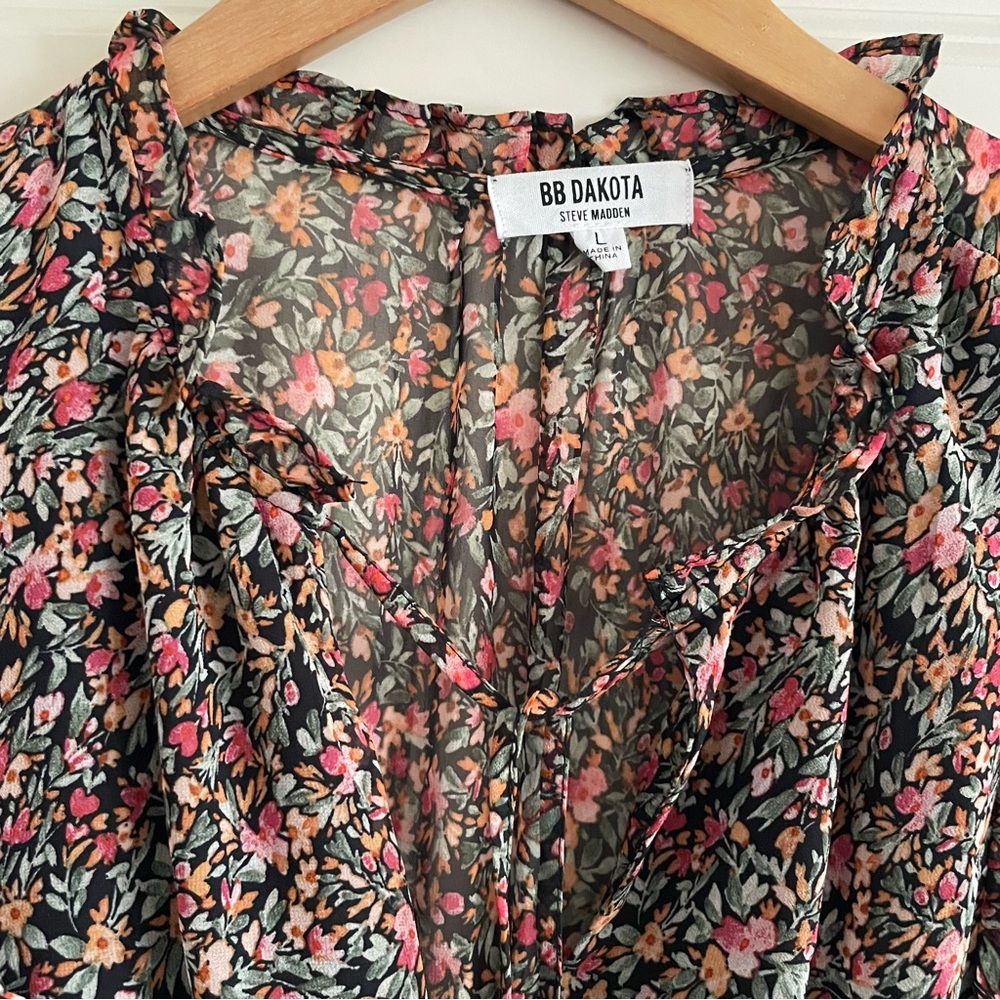 BB Dakota by Steve Madden Sleeveless Multicolor Floral Maxi Dress - Picture 4 of 14